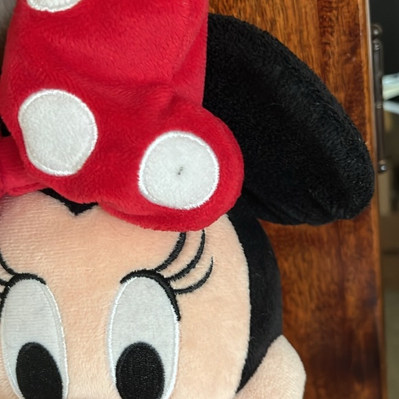 Minnie Mouse plushie - Picture 11 of 11